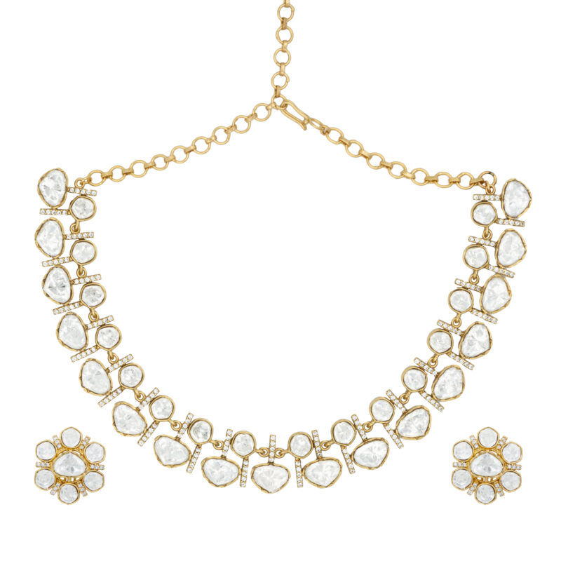 Noor Neckline